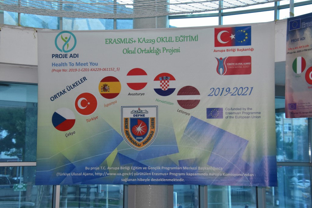 Turcijas skolas projekta logo